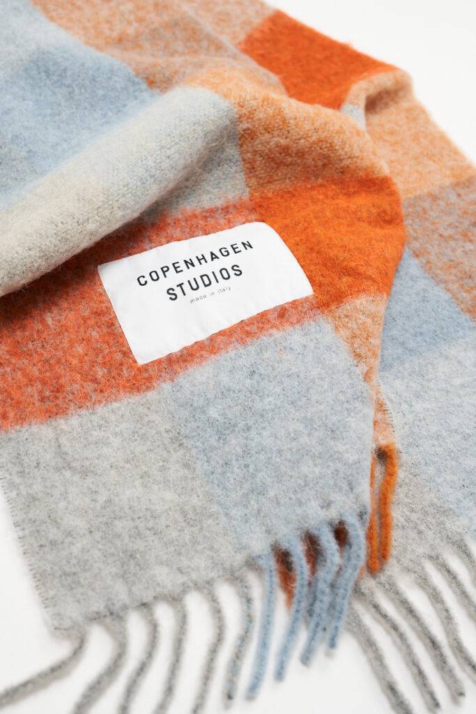 Studio Copenhagen CPH SHAWL 2 Wool Mix Blue/orange