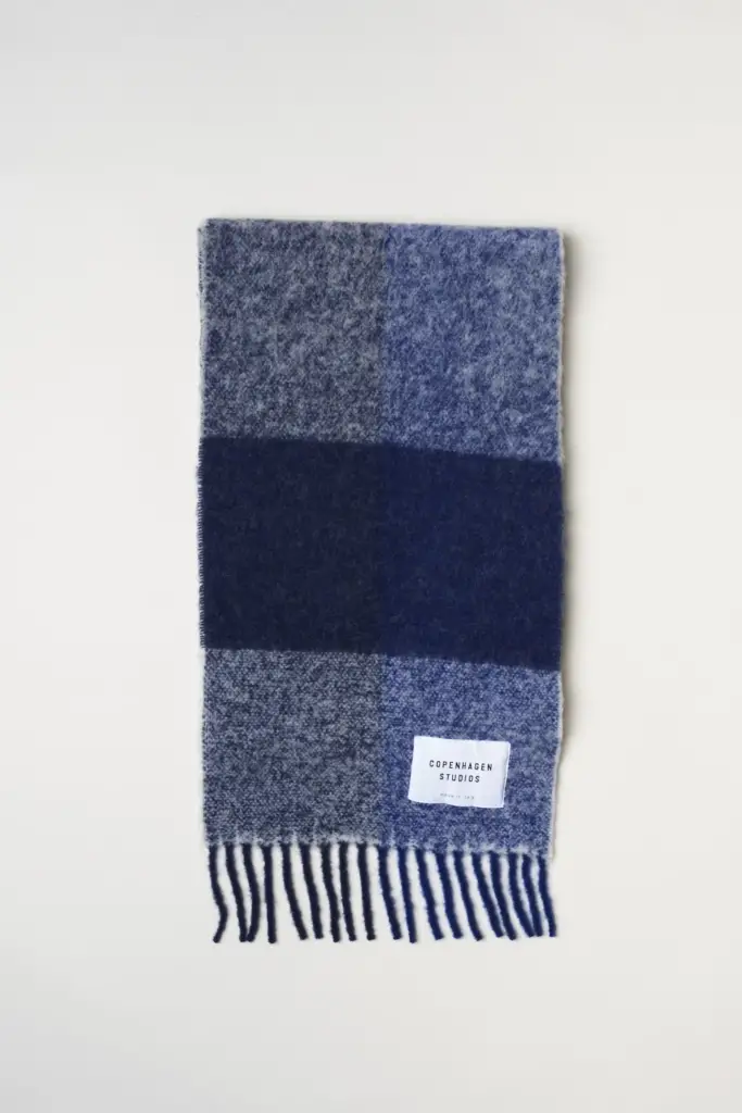 Studio Copenhagen CPH SHAWL 4 wool mix royal blue