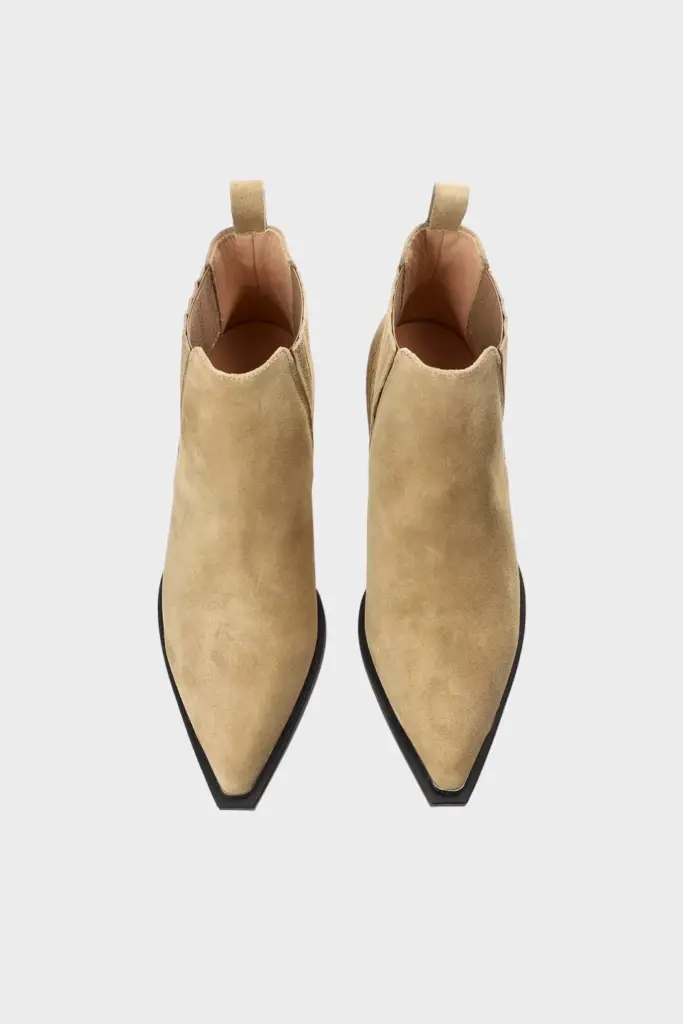 Studio Copenhagen CPH244 Suede Light Honey