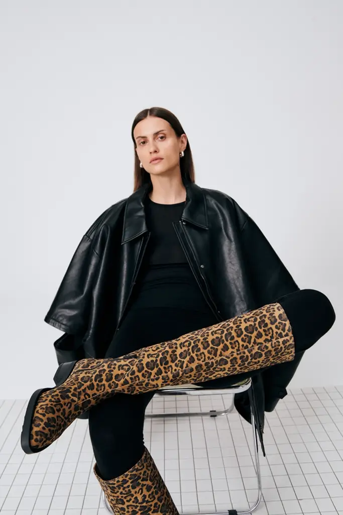 Studio Copenhagen CPH323 Suede Leo