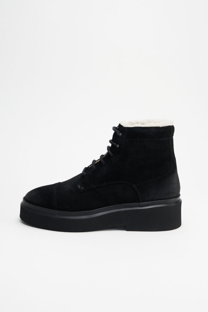 Studio Copenhagen CPH519M Teddy Suede Black