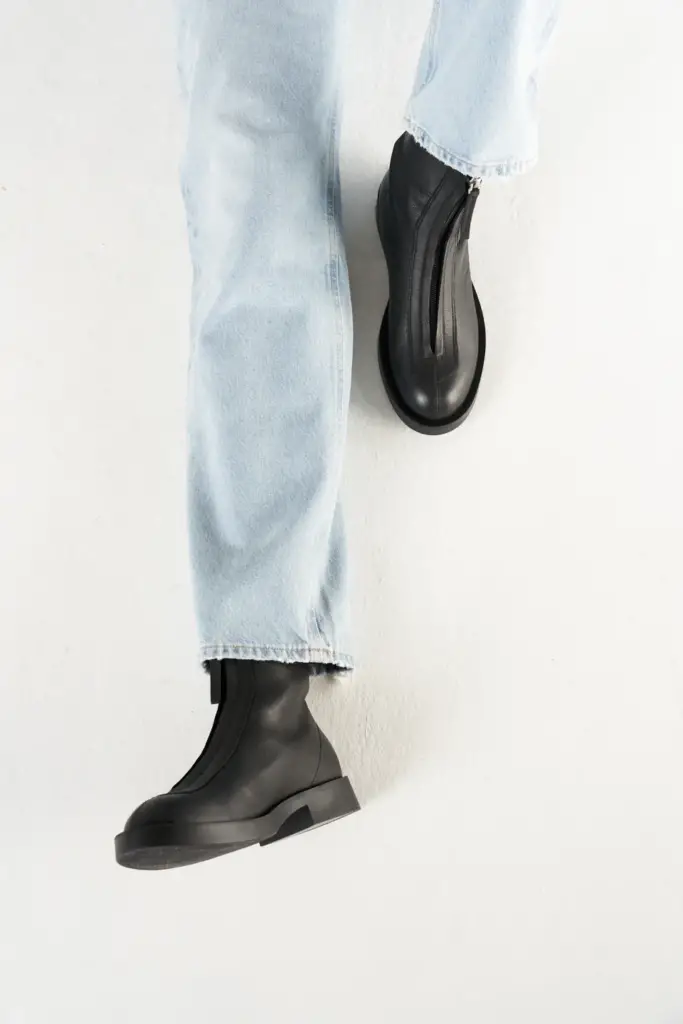 Studio Copenhagen CPH681 Vitello Black