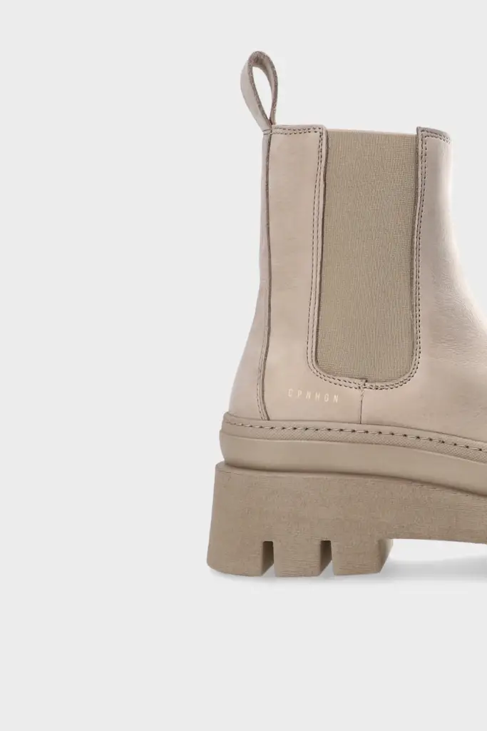 Studio Copenhagen CPH686 Nabuc Almond