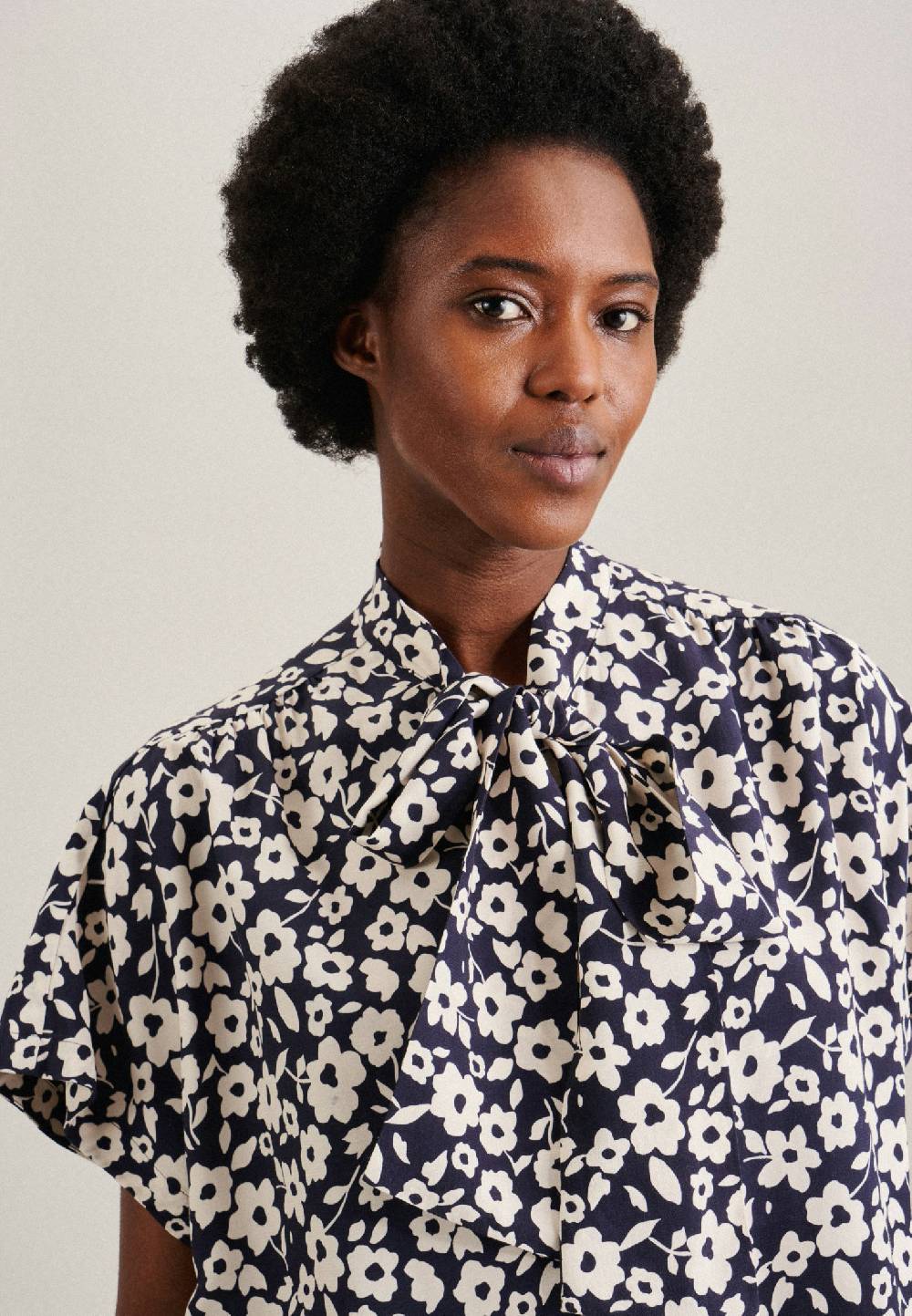 Studio Seidensticker Kurzarm Krepp Schluppenbluse