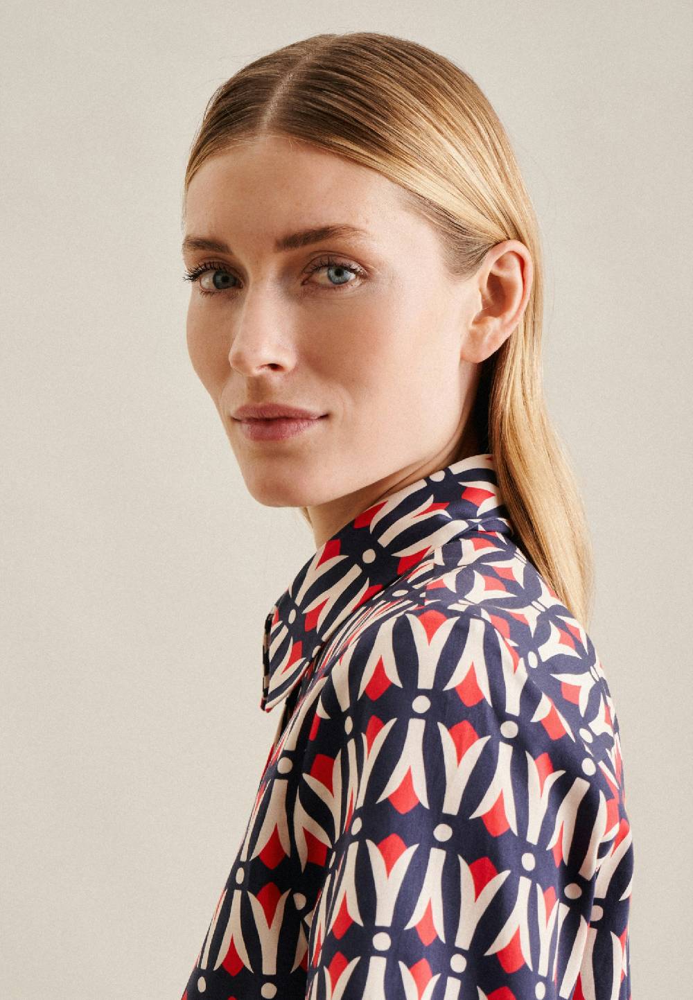 Studio Seidensticker Kurzarm Satin Hemdbluse