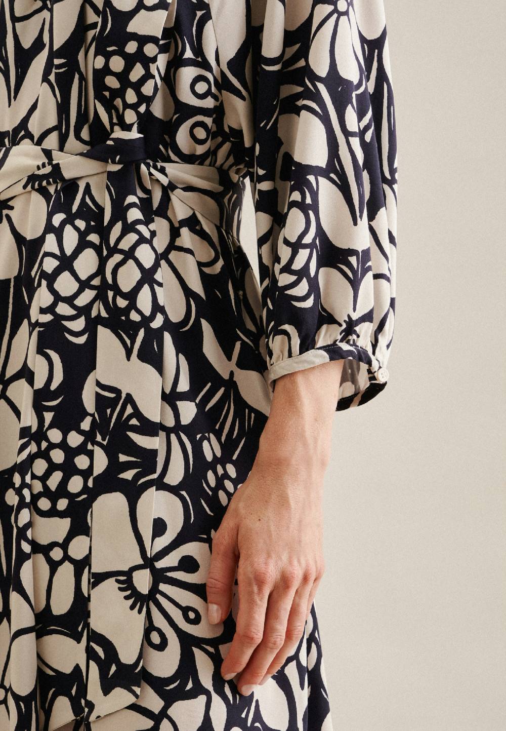 Studio Seidensticker Satin Maxi Kleid