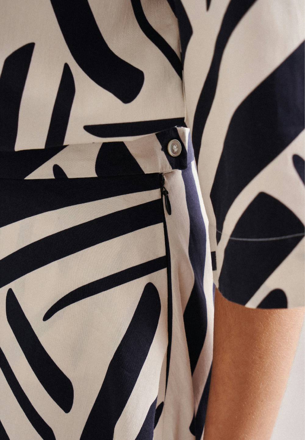 Studio Seidensticker Satin Midi Rock