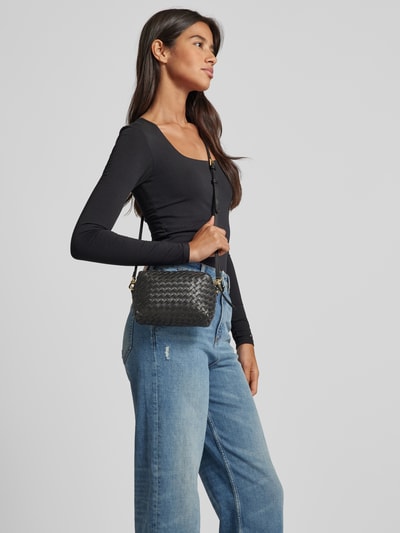 Peek & Cloppenburg AbroUmhängetasche in Flecht-Optik Modell 'KAIA / PIUM' in black