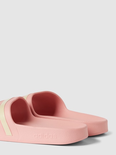 Peek & Cloppenburg ADIDAS SPORTSWEARSlides Mit Labeltypischen Streifen Modell 'ADILETTE AQUA' In Altrosa