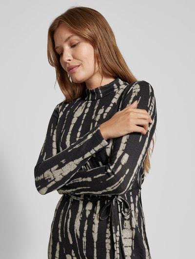 Peek & Cloppenburg ApricotKnielanges Kleid Mit Taillenband In Black