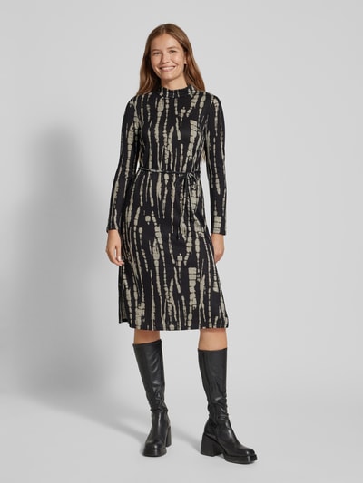 Peek & Cloppenburg ApricotKnielanges Kleid Mit Taillenband In Black