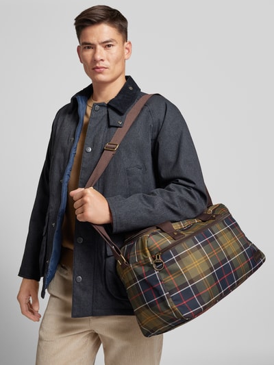 Peek & Cloppenburg BarbourDuffle Bag mit Label-Patch Modell 'TORRIDON' in oliv