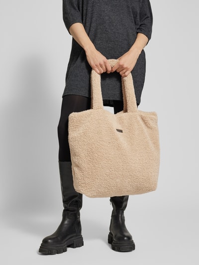 Peek & Cloppenburg BartsHandtasche aus Teddyfell Modell 'Bugbane' in beige