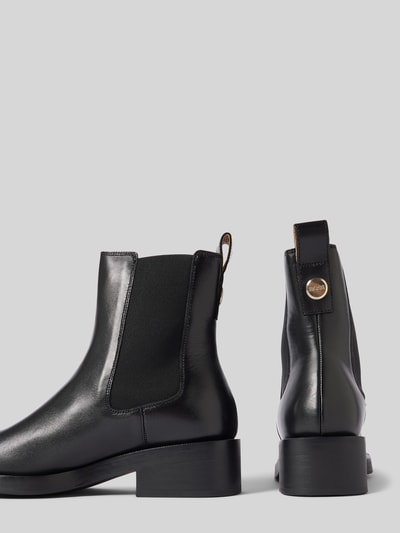 Peek & Cloppenburg BOSSChelsea Boots Mit Elastischen Einsätzen Modell 'Iryna' In Black