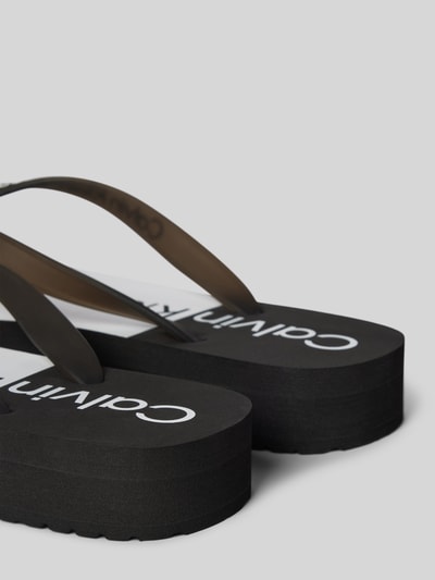 Peek & Cloppenburg Calvin Klein JeansZehentrenner Mit Label-Print In Black