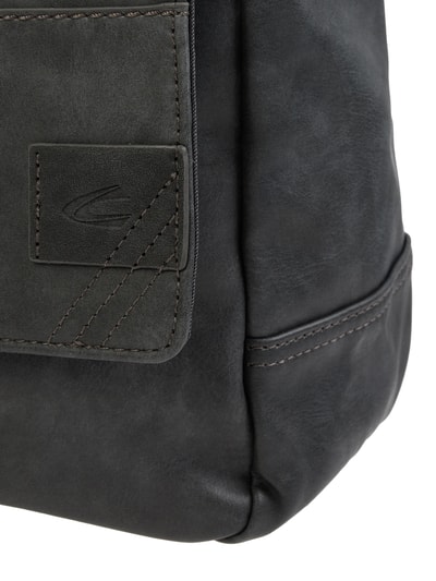 Peek & Cloppenburg Camel ActiveMessenger Bag In Leder-Optik In Black