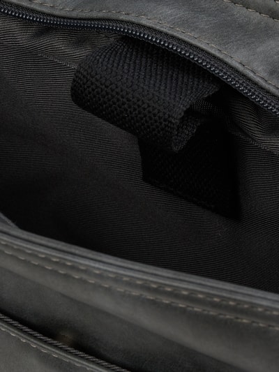 Peek & Cloppenburg Camel ActiveMessenger Bag In Leder-Optik In Black