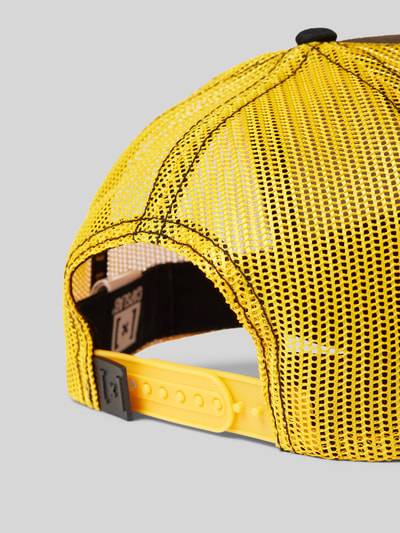 Peek & Cloppenburg CapslabTrucker Cap Mit Motiv-Patch Modell 'Daffy' In Oliv