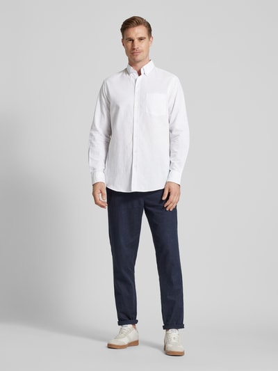 Peek & Cloppenburg Christian Berg MenFreizeithemd mit Button-Down-Kragen und Streifenmuster in weiss