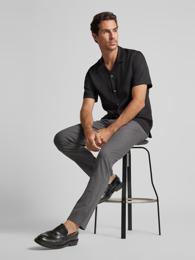 Peek & Cloppenburg Christian Berg MenRegular Fit Chino im 5-Pocket-Design in dunkelgrau