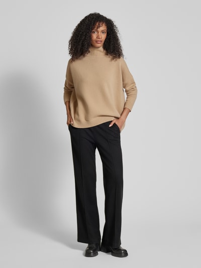 Peek & Cloppenburg Christian Berg WomanFlared Stoffhose mit fixierten Bügelfalten in black