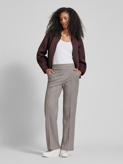 Peek & Cloppenburg Christian Berg WomanFlared Stoffhose mit fixierten Bügelfalten in taupe