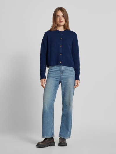 Peek & Cloppenburg Christian Berg WomanStrickjacke aus Wolle mit Rundhalsausschnitt in dunkelblau