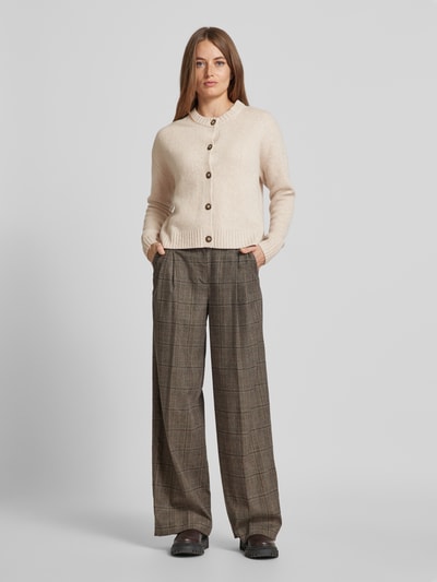 Peek & Cloppenburg Christian Berg WomanStrickjacke aus Wolle mit Rundhalsausschnitt in beige melange