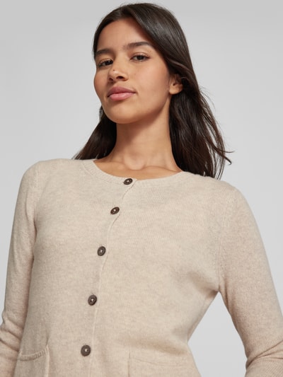 Peek & Cloppenburg Christian Berg WomanStrickjacke Mit Aufgesetzten Eingrifftaschen In Beige Melange