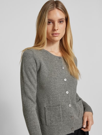 Peek & Cloppenburg Christian Berg WomanStrickjacke Mit Aufgesetzten Eingrifftaschen In Mittelgrau Melange