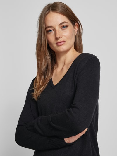 Peek & Cloppenburg Christian Berg WomanStrickpullover Mit Abgerundetem V-Ausschnitt In Black