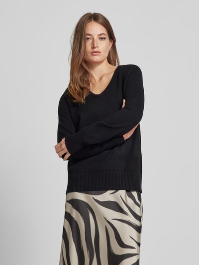 Peek & Cloppenburg Christian Berg WomanStrickpullover Mit Abgerundetem V-Ausschnitt In Black