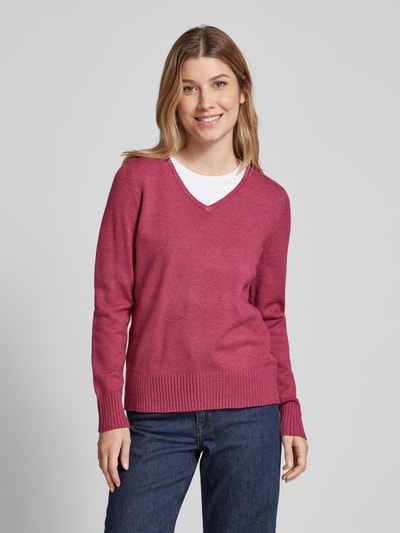 Peek & Cloppenburg Christian Berg WomanStrickpullover Mit Abgerundetem V-Ausschnitt In Fuchsia Melange