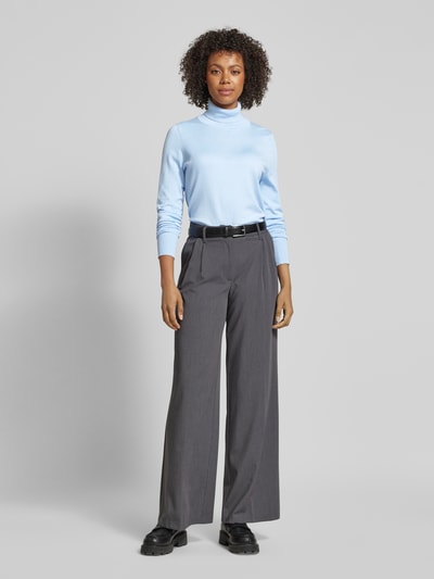 Peek & Cloppenburg Christian Berg WomanStrickpullover mit gerippten Abschlüssen in hellblau