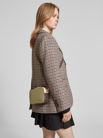 Peek & Cloppenburg CoccinelleHandtasche mit Label-Print Modell 'TEBE TRICOLOR' in oliv