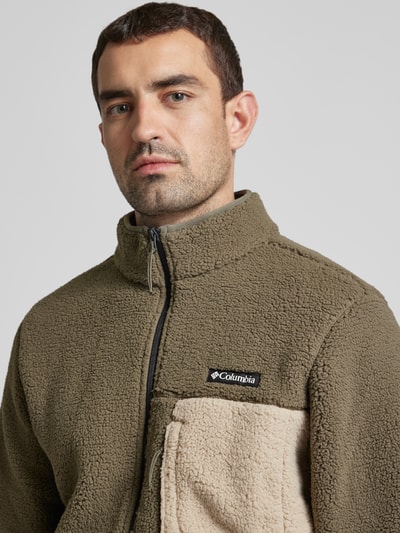 Peek & Cloppenburg COLUMBIASherpa Jacket Mit Label-Patch In Oliv
