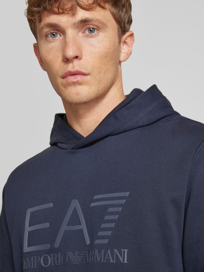 Peek & Cloppenburg EA7 Emporio ArmaniHoodie Mit Label-Print In Marine
