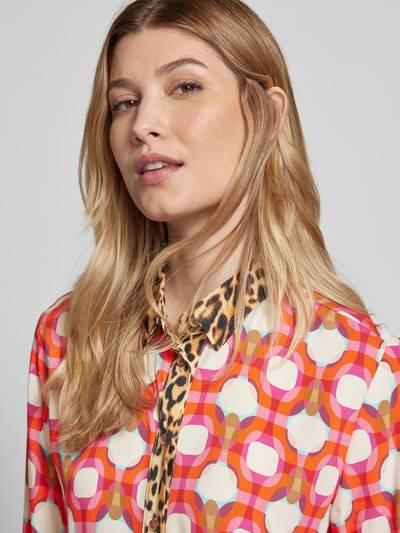 Peek & Cloppenburg Emily Van Den BerghRegular Fit Bluse Aus Viskose Mit Umlegekragen In Pink