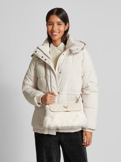 Peek & Cloppenburg GuessHandtasche mit Label-Applikation Modell 'LISE' in ecru