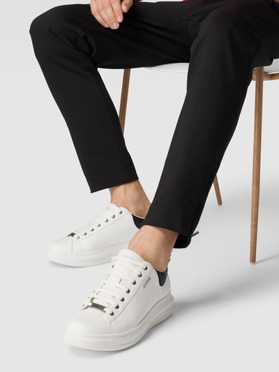 Peek & Cloppenburg GuessSneaker mit Label-Print Modell 'VIBO' in weiss