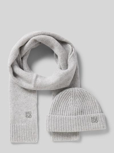 Peek & Cloppenburg HUGOBeanie im Set mit Wollschal Modell 'Sarmi' in mittelgrau