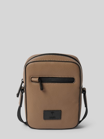 Peek & Cloppenburg JOOP! CollectionUmhängetasche mit Label-Patch Modell 'nepezzano rafael' in taupe