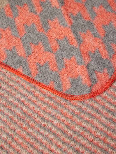 Peek & Cloppenburg Kurt BeinesSchal Mit Eingefassten Abschlüssen Modell 'Houndstooth Harmony' In Mittelgrau