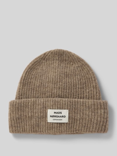 Peek & Cloppenburg MADS NØRGAARDMütze mit Label-Detail Modell 'Tosca' in beige