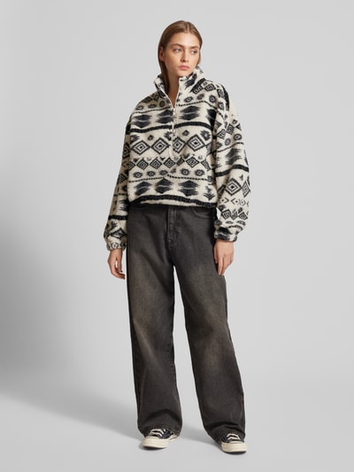 Peek & Cloppenburg OnlyRegular Fit Sweatshirt mit kurzem Reißverschluss Modell 'JANNE' in offwhite