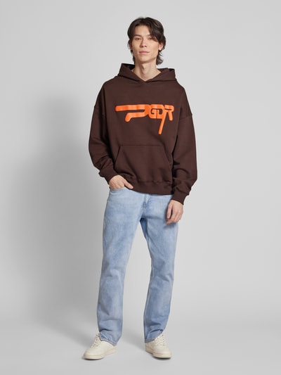 Peek & Cloppenburg PegadorOversized Hoodie mit Label-Print Modell 'ZERO' in dunkelbraun