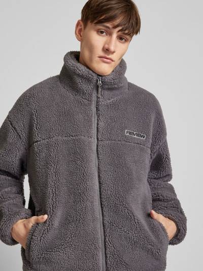 Peek & Cloppenburg REVIEWFleecejacke Mit Label-Detail In Dunkelgrau