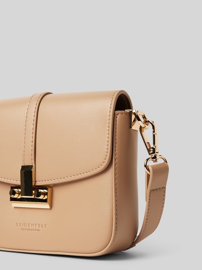 Peek & Cloppenburg SeidenfeltUmhängetasche Mit Label-Prägung Modell 'GIORA' In Ecru