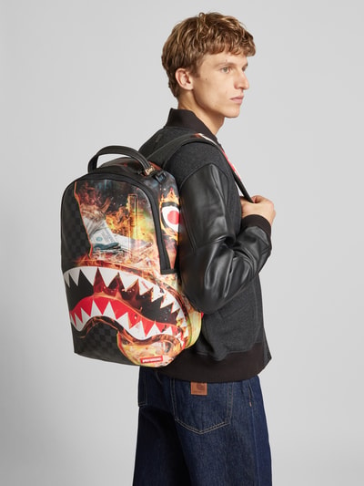 Peek & Cloppenburg SpraygroundRucksack mit Motiv-Print Modell 'SHARK CHECK' in black