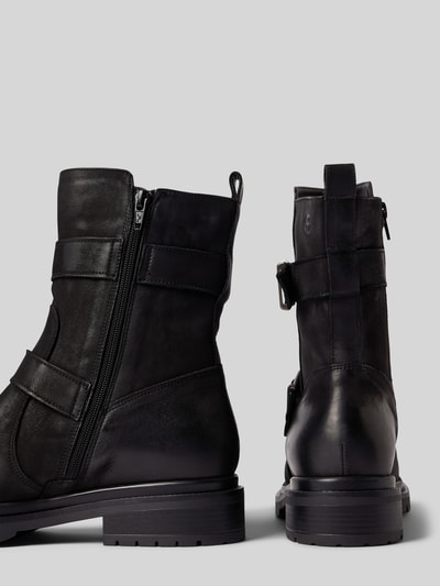 Peek & Cloppenburg TamarisLederstiefel Mit Dornschließen In Black